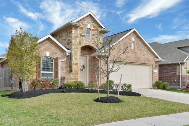 https://CynthiaLowry.NewConstructionHomesNOW.com